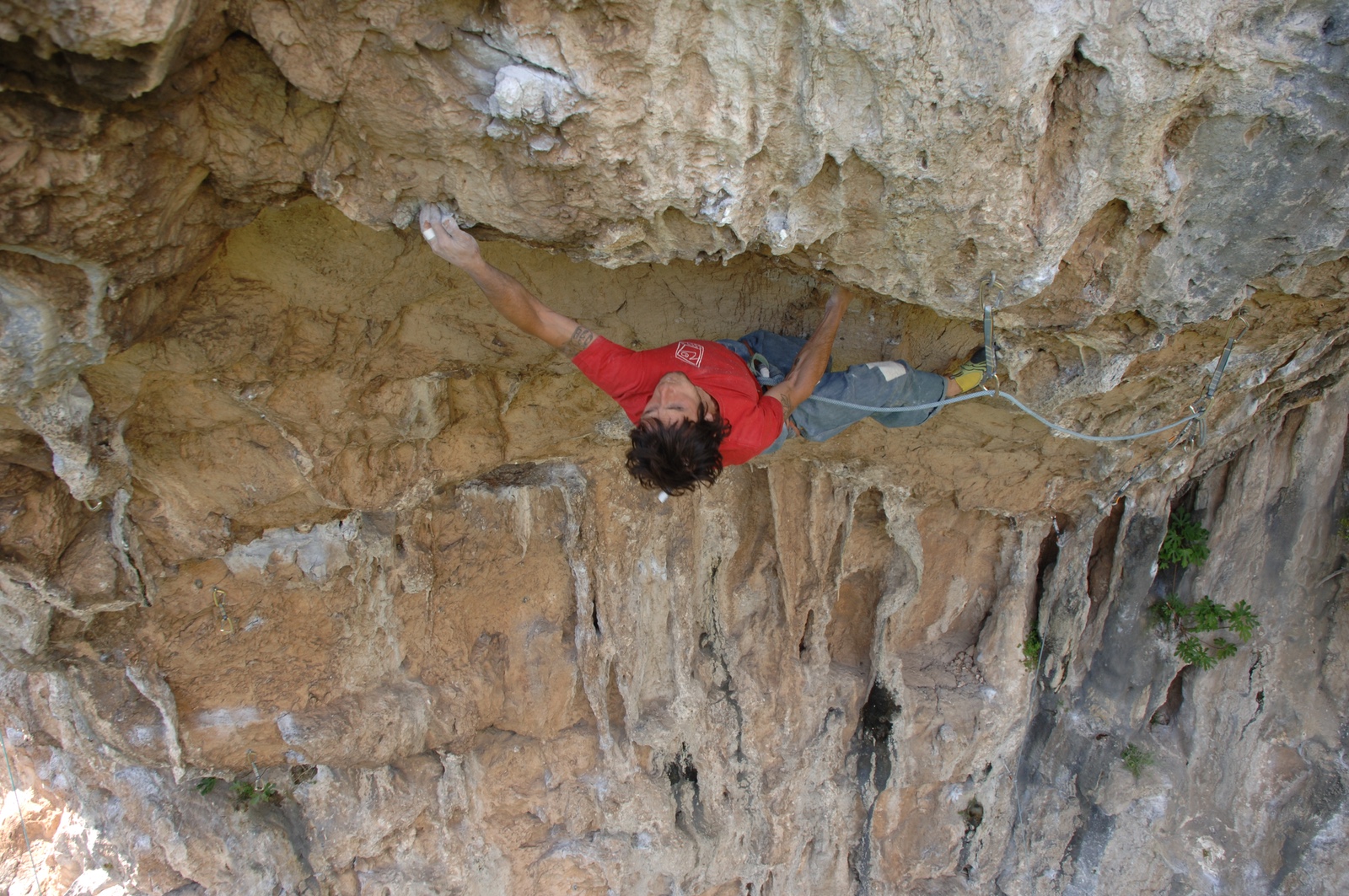 Valerio Frascarelli in the Balcone area cave